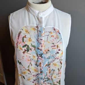 🎈 3/$21 Fitz and Ginger button down tunic